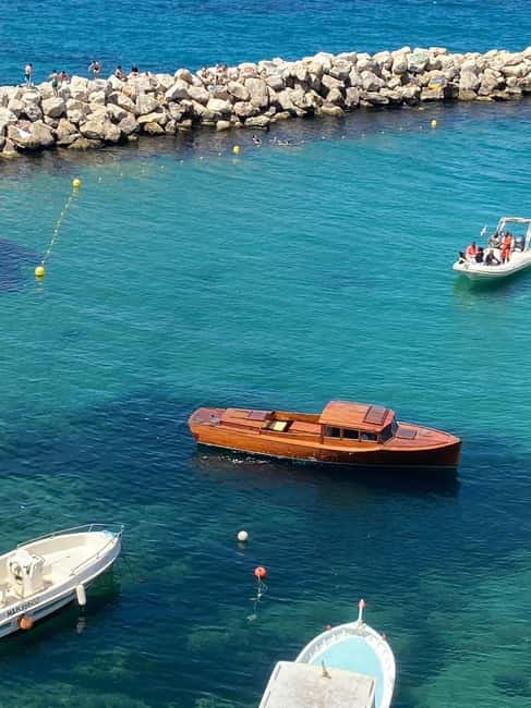 Vintage sunset boat tour of Marseille - small groups (2h) - Ideal For Romantic Evenings and Special Celebrations