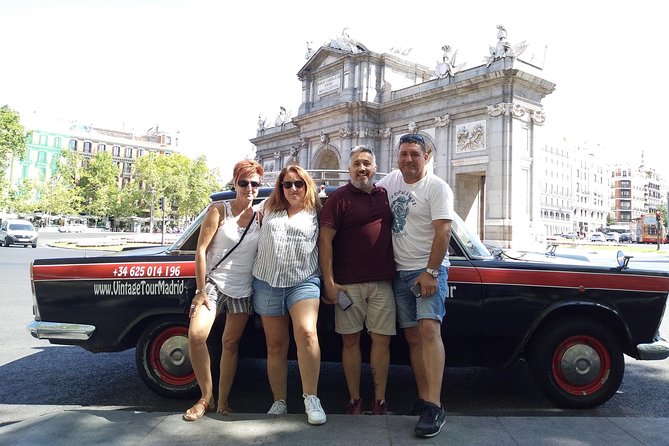 Vintage Tour Madrid Taxi 1500 - Discover Madrid in a Classic 1960s Taxi