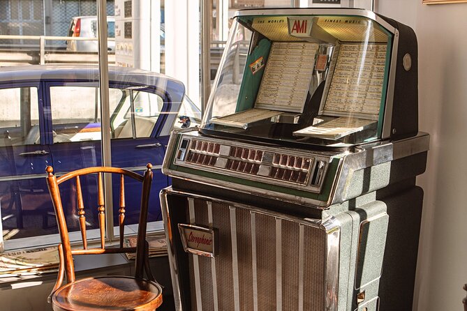 VIP 90" Private Sidecar Tour of Athens Acropolis & Lycabetus - Experience the Historic Atmosphere of Plaka