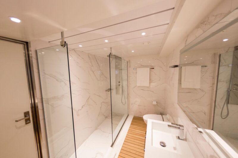 VIP Athens: Hydra, Poros, and Aegina Day Cruise with Lunch - Value and Suitability for Different Travelers