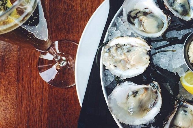 VIP British Food Tour - Exploring Shakespeare’s Globe Theatre and Tate Modern