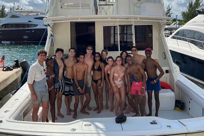 VIP Catamaran Yacht Rental in Cancun - Key Points