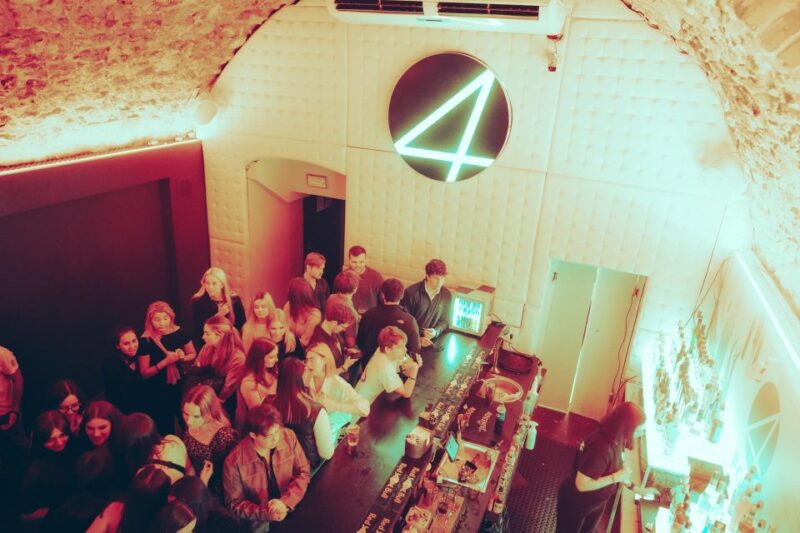 VIP Club Entry and Booth Booking - Key Points