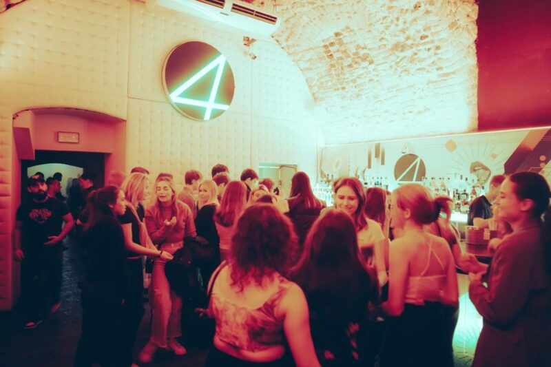 VIP Club Entry and Booth Booking - The Benefits of the Booth on the Dance Floor