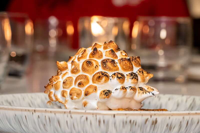 VIP Gastronomic Gastown Walking Food Tour - The Role of the Local Guide in the Experience