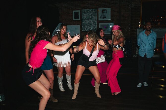 VIP Group Clubbing Experience with the West Coast Party Crawl - Who Will Enjoy This Vancouver Pub Crawl?