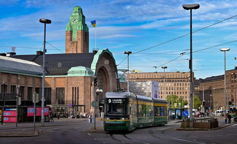 VIP Highlights Helsinki City PRIVATE Tour - Discover Helsinki’s Market Square and Indoor Markets