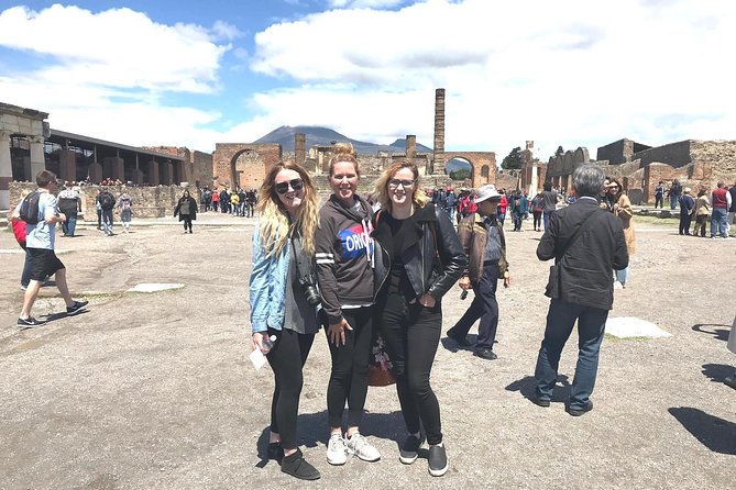 VIP Pompeii Tour including Newly Opened Houses With Archaeologist - Key Points