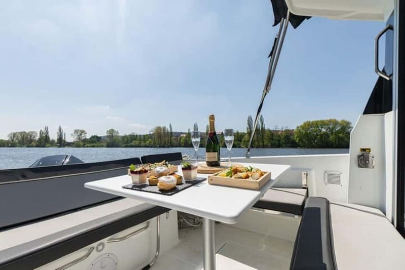 VIP Prague YachtBoat SPEED Experience: All-You-Can-Drink - Safety and Comfort on a Modern Speedboat