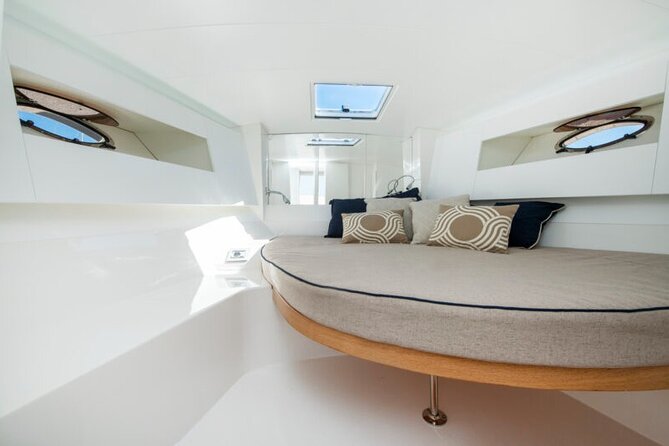 VIP Private Capri Dinner with Luxury Yacht Transfer & Aperitif - The Experience as Praised in Reviews