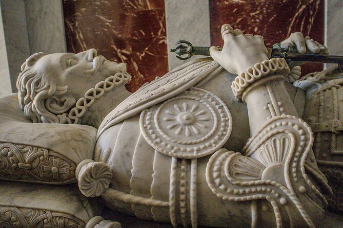 VIP PRIVATE: EL Escorial Monastery & Palace complete experience - The Golden Library: A Renaissance Treasure