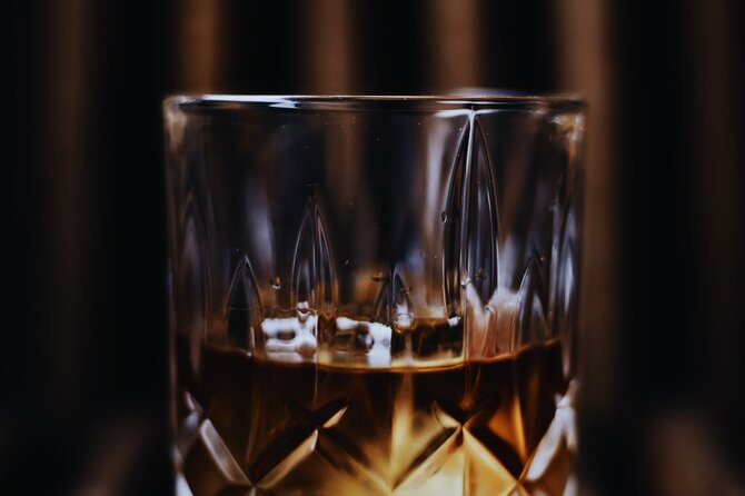 VIP Private Food Prague Tour by car: Food, drinks and boat - Flexibility and Customization in a Private Setting