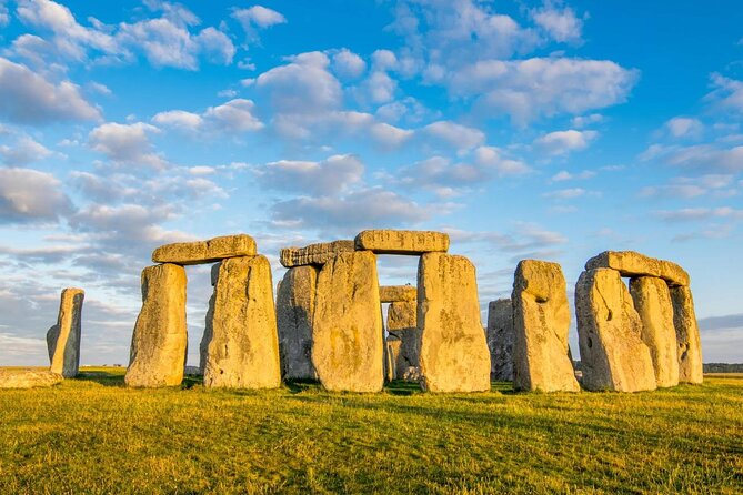 VIP Private Full-Day Tour: London to Cotswolds, Bath & Stonehenge - The Cotswolds: Bourton-on-the-Water and Surroundings
