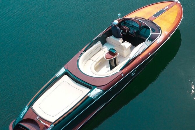 VIP Private Luxury Boat Tour - Riva Aquariva Yacht Venice - Discover Venice from the Water on a Luxury Private Boat Tour