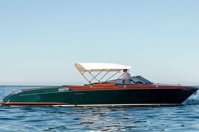 VIP Private Luxury Boat Tour - Riva Aquariva Yacht Venice - Discovering the Islands of Vignole and La Certosa Park