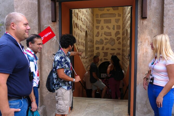 VIP Rome Catacombs Night Tour with Capuchin Crypts - Pacing, Crowd Levels, and Visitor Tips
