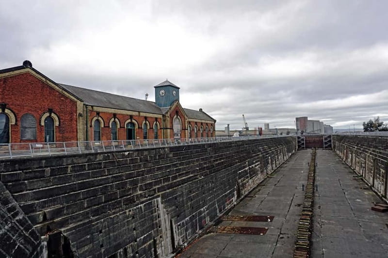 VIP Skip-the Line Titanic Museum and Whiskey Tasting Tour - Discovering Belfast’s Docklands and the SS Nomadic