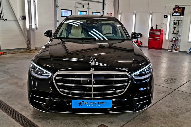 VIP transfer from airport Gdansk (GDN) to Hotel in Gdansk / Sopot - What Makes the Mercedes S Class Long Stand Out?
