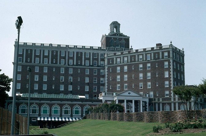 Virginia Beach Boardwalk History Tour - Logistics and Group Size