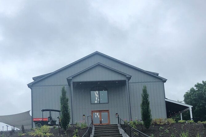 Virginia Winery Excursion by Luxury Vehicle Three wineries - Explore Virginia’s Wineries in Style with a Private Luxury Vehicle