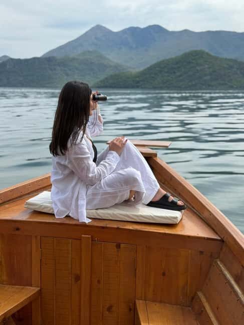 VirpazarSkadar Lake: 2h cruise on a traditional wooden boat - Visiting the Historic Lesendro Fortress and Vranjina Island
