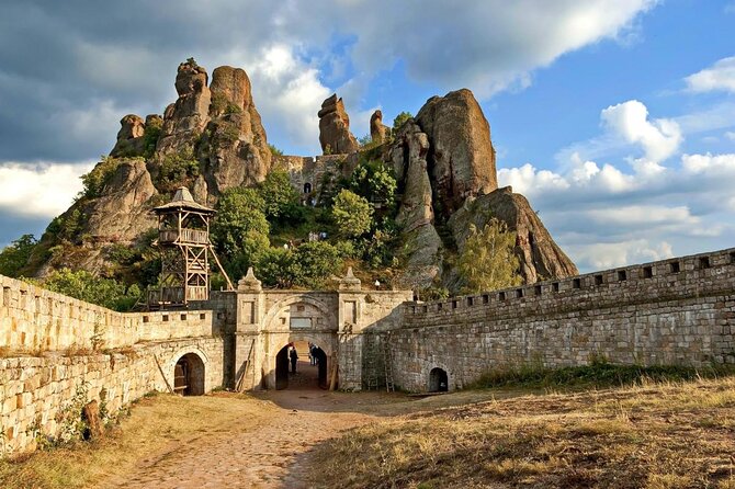 Virtual Hot Air Balloon Ride over the Belogradchik Rocks - Key Points