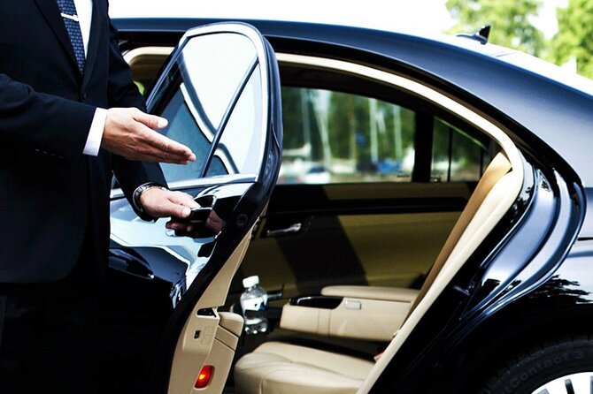 Vis Military Tour - Ease of Logistics and Group Size Benefits