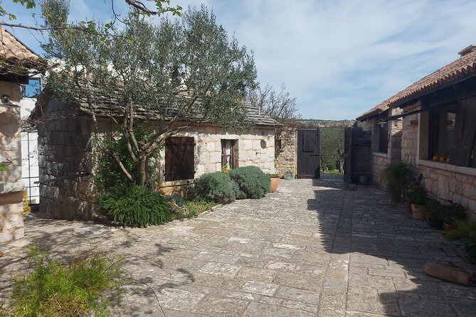 Visit Ancient Salona, Mighty Klis Fortress and Stella Croatica - Practical Considerations