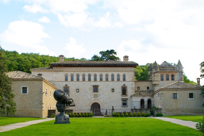 Visit and tasting in Otazu - Discover the Unique Charm of Otazu Winery and Historic Señorío