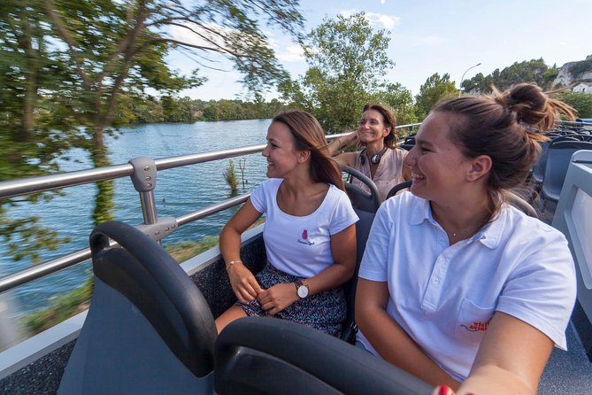Visit Avignon and Villeneuve lez Avignon aboard a Double-Decker Bus - Pacing and commentary quality