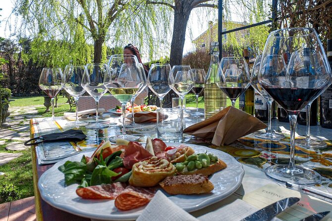 Visit Best Wineries in Tuscany - Wine Tasting & Tour - Pacing, Group Size, and Accessibility