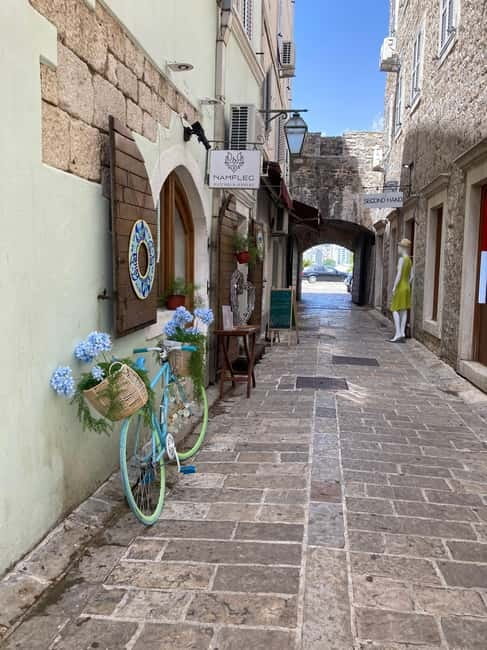 Visit Budva, Kotor and Tivat by private car ( 3 in 1 ) - Exploring the Historic Walls of Kotor Old Town