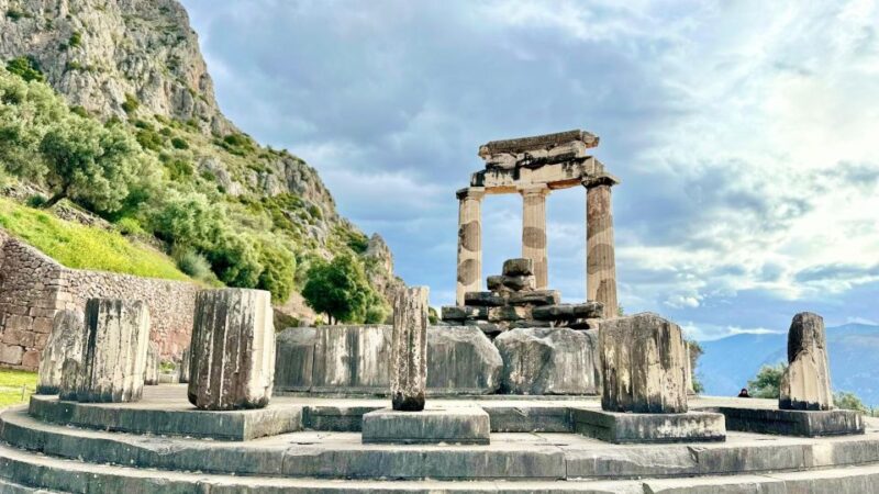 Visit Delphi & Meteora Monasteries Full Day Private Trip - The Highlights of the Tour’s Schedule