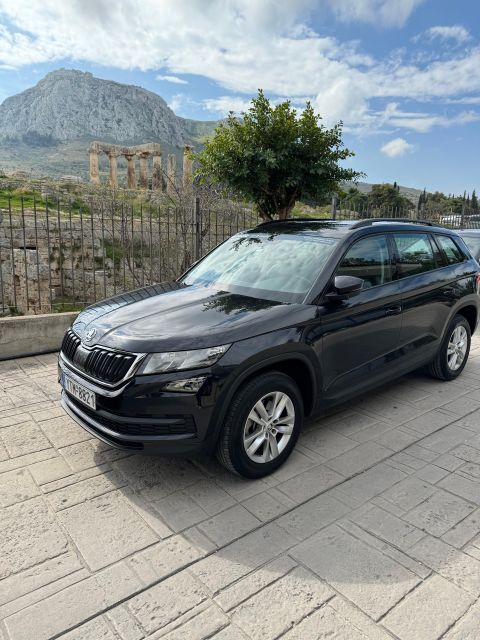 Visit Delphi & Meteora Monasteries Full Day Private Trip - The Experience of the Guide and Tour Style