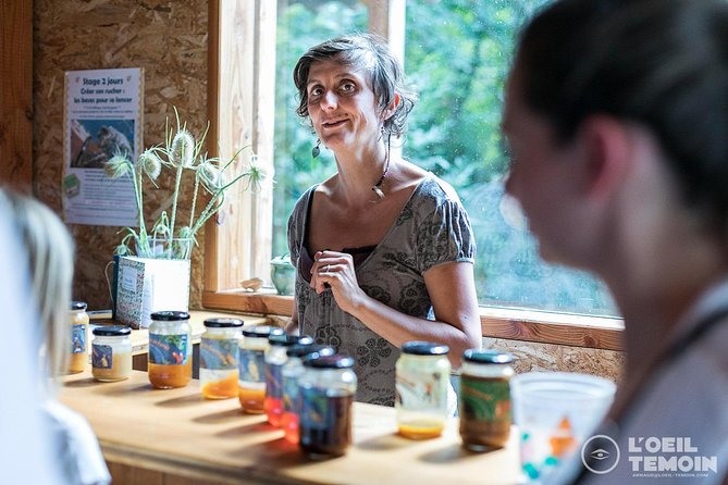 Visit - immersion in the heart of the bee world! - Honey Tasting: A Sensory Delight