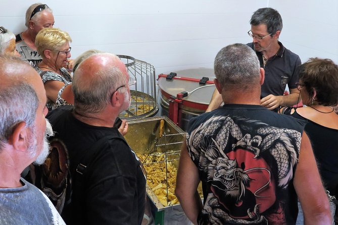 Visit - immersion in the heart of the bee world! - Logistics and Practical Details