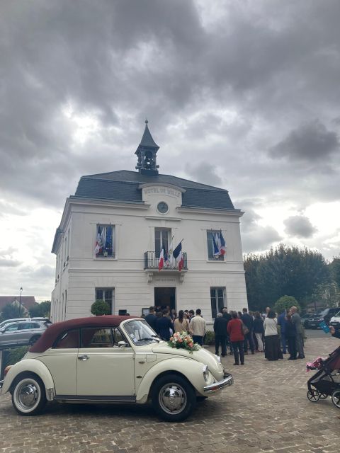 Visit in classic car Paris Chantilly Versailles Auvers - Discovering Paris and Its Environs in a Classic Car