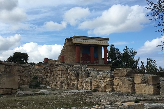 Visit Knossos palace (Tour & Skip-the-Line Ticket) - The Experience’s Pacing and Accessibility