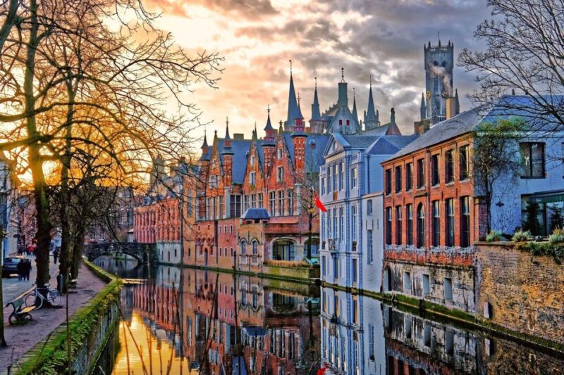 Visit of Bruges in 1 day private tour from Paris - Key Points