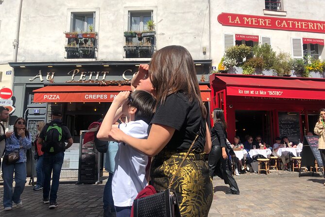 Visit of Montmartre with a treasure hunt - Final Stop at the Moulin Rouge and the Last Puzzle