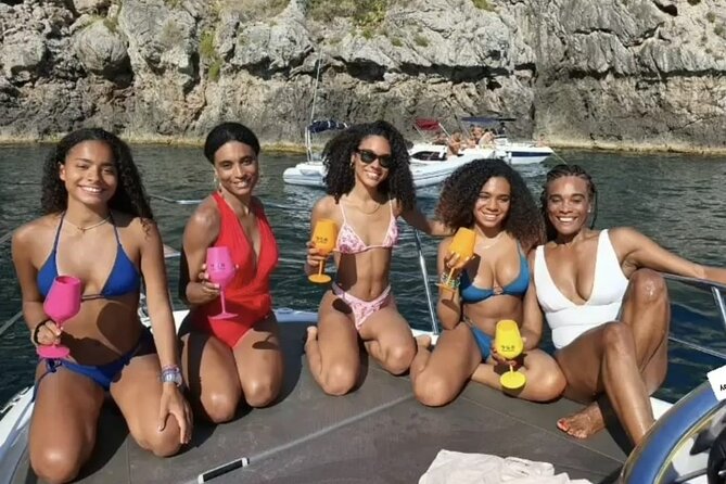 Visit of the bay of Taormina with private boat - Mazzarò Bay and Its Enchanting Inlet