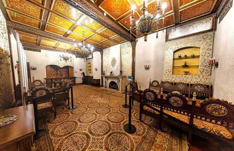 Visit Parliament Palace, Ceausescu Mansion & Village Museum - Logistics and Practical Tips