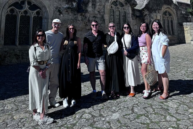 Visit Saint-Emilion and Pomerol:Vineyards, lunch and tastings included - Picnic Lunch at a Château