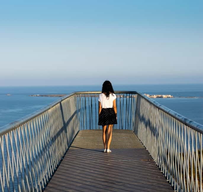 Visit Santa Pola and its lighthouse from Alicante with a snack, small groups. - Visiting the Fortress Castle and Sea Museum