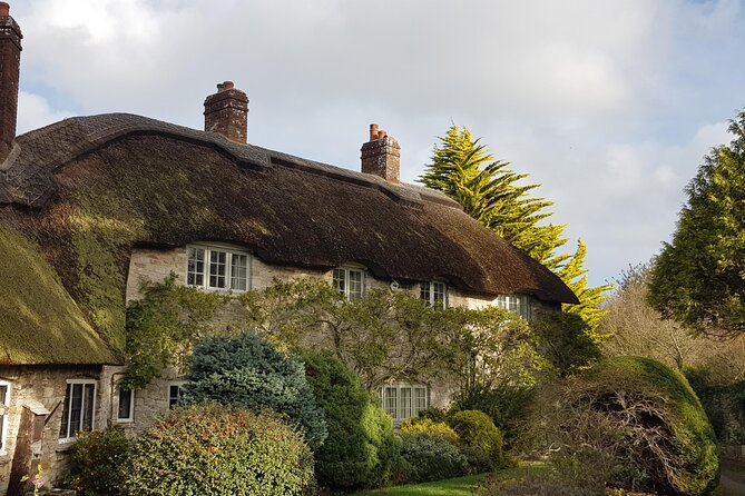 Visit Stonehenge and Salisbury from Southampton - Transport and Comfort: What to Expect on the Vehicle