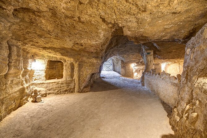 Visit the Etruscan underground Heritage Site of Tarquinia - Pacing, Group Size, and Tour Experience