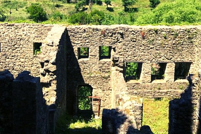 Visit the Mosque of Gjin Aleksi and the Islamic Complex of Xhermehalla - Booking and Availability