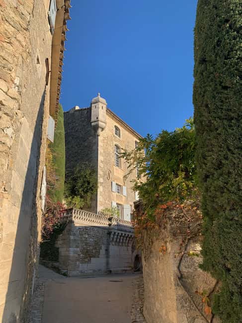 Visit the most beautiful villages of the Luberon in Provence by minibus! - Key Points