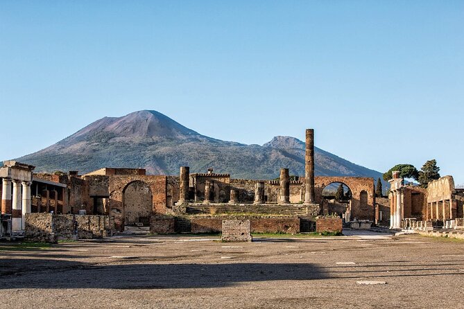 Visit the Pompeii ruins from Salerno with Pizza Lunch - Pickup and Drop-off from Salerno at 8:00 am