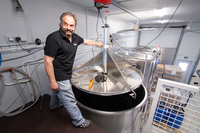 Visit to Authentic Finnish Berry Winery, Tasting Included - Explore Finland’s Unique Berry Winery and Tasting Experience